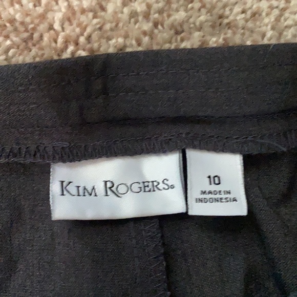 Skirt - Picture 2 of 3